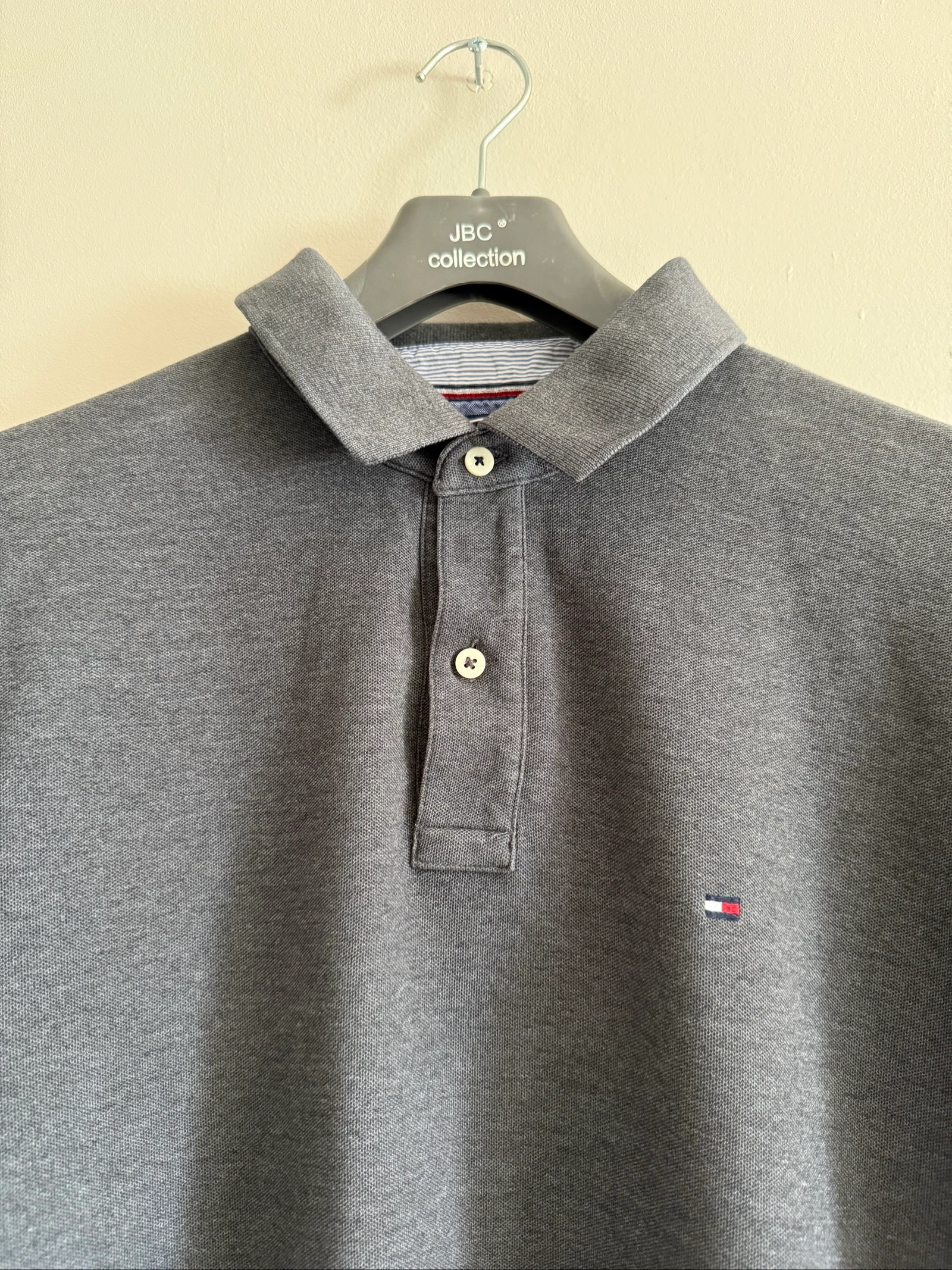 Polo hombre Tommy Hilfiger gris – Chic Despojado - Talla XL – Ajuste Regular – Muy buen estado – photo 4